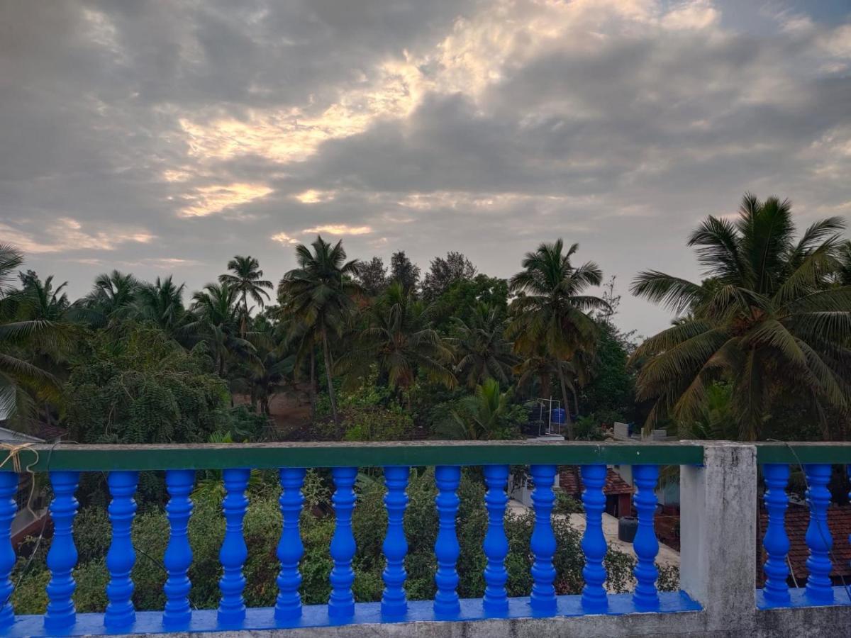 Mandrem Retreat Beach Resort Old Goa Exterior photo