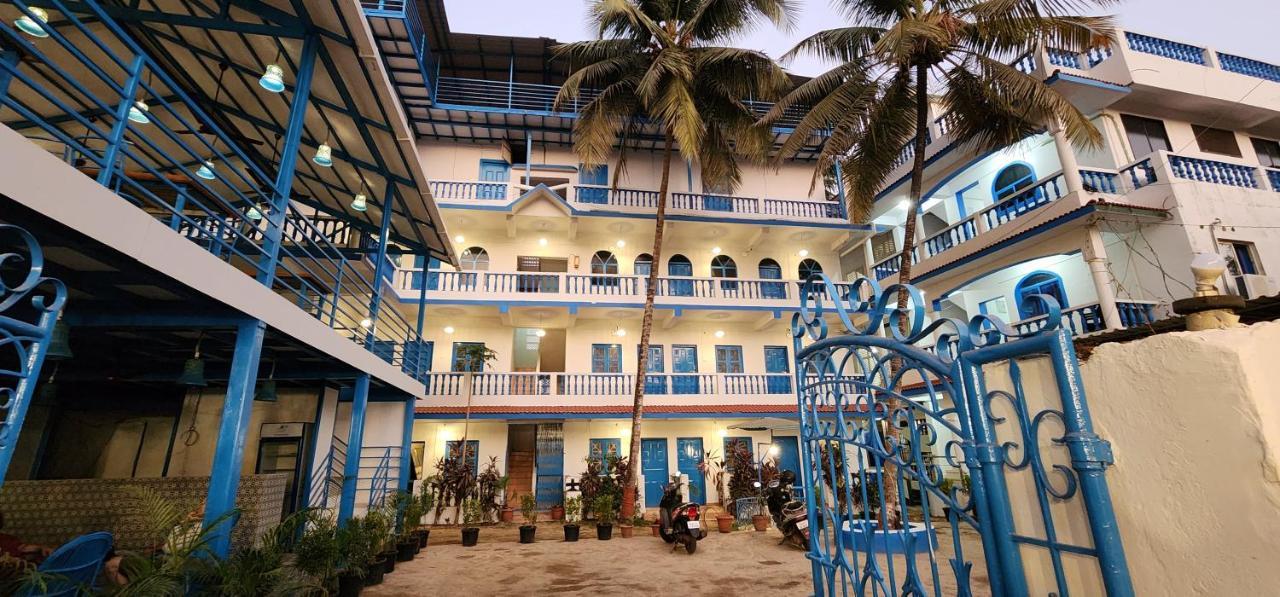 Mandrem Retreat Beach Resort Old Goa Exterior photo