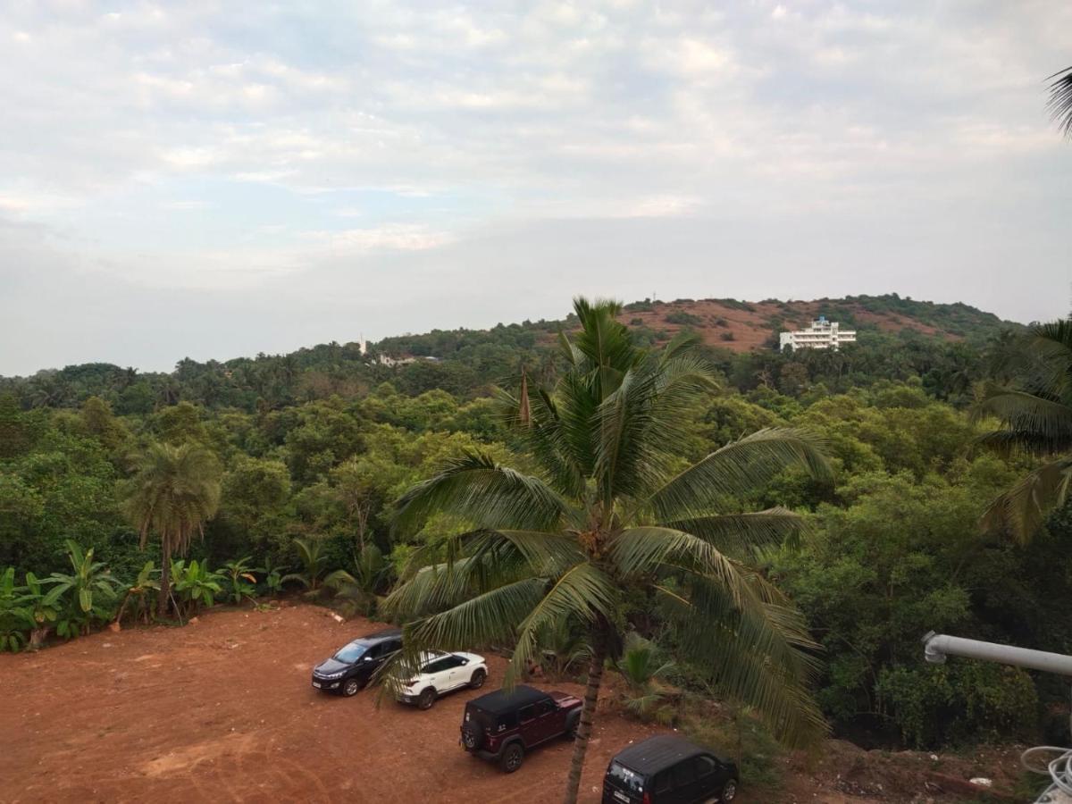 Mandrem Retreat Beach Resort Old Goa Exterior photo