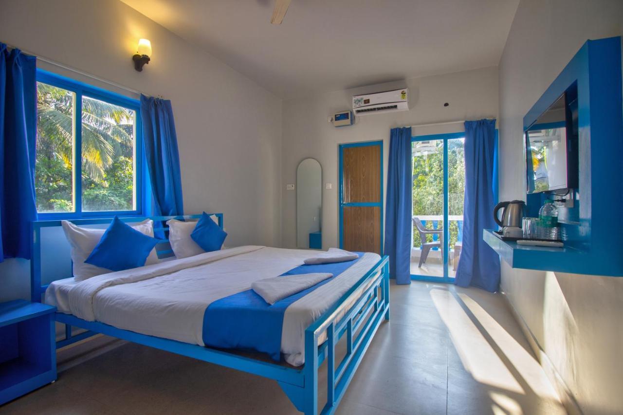 Mandrem Retreat Beach Resort Old Goa Exterior photo
