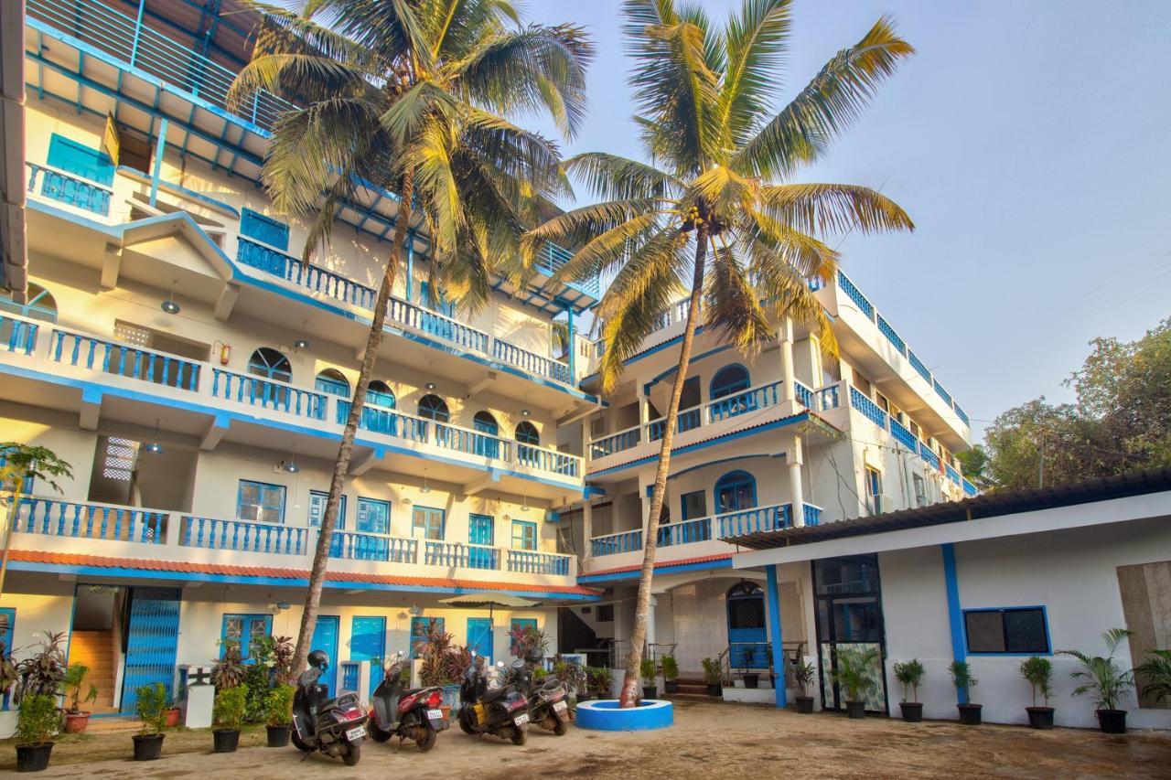 Mandrem Retreat Beach Resort Old Goa Exterior photo