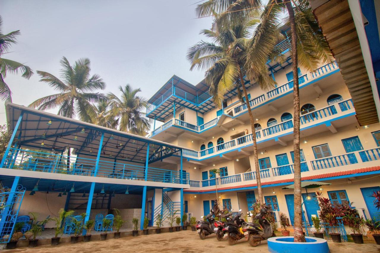 Mandrem Retreat Beach Resort Old Goa Exterior photo