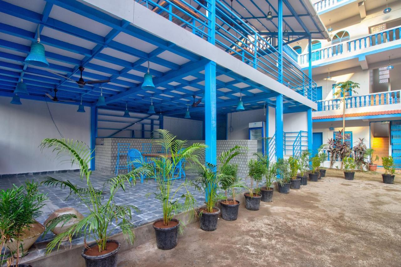 Mandrem Retreat Beach Resort Old Goa Exterior photo